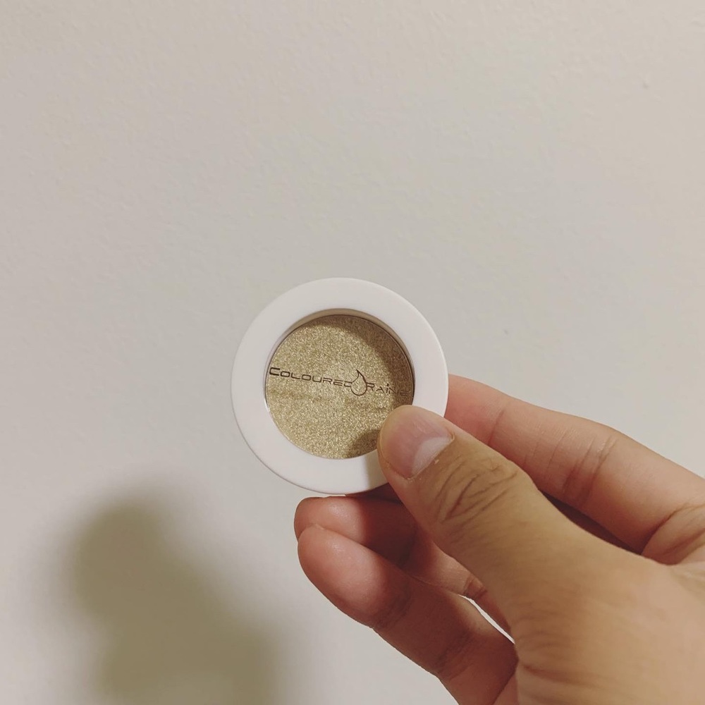coloured rain eyeshadow